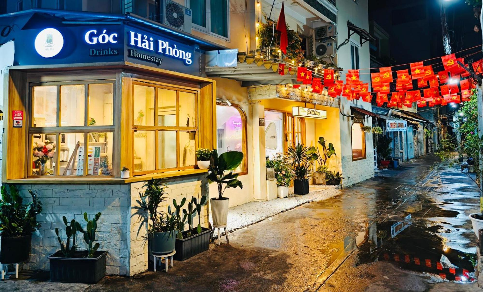 Goc Phong Drinks & Q4 *